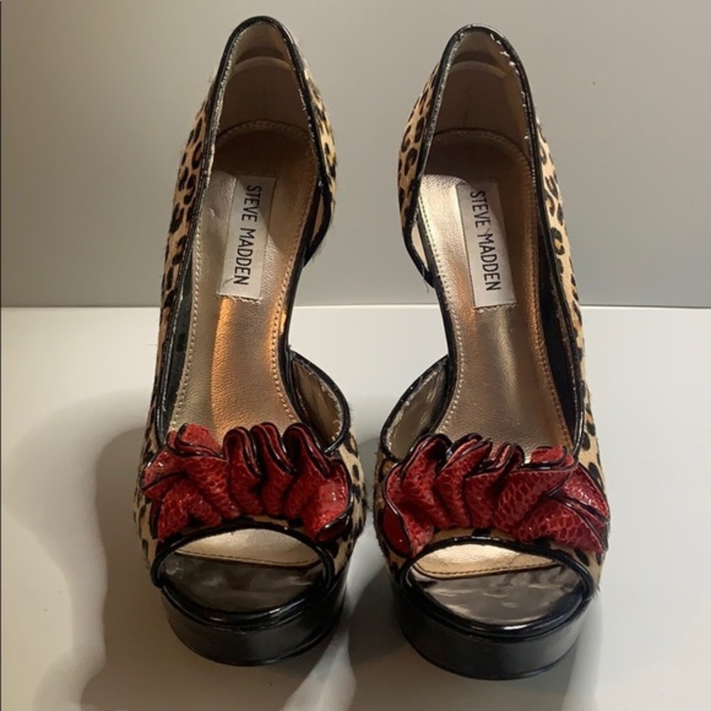Steve Madden Crissyyl heels. Size 7. - Picture 3 of 8